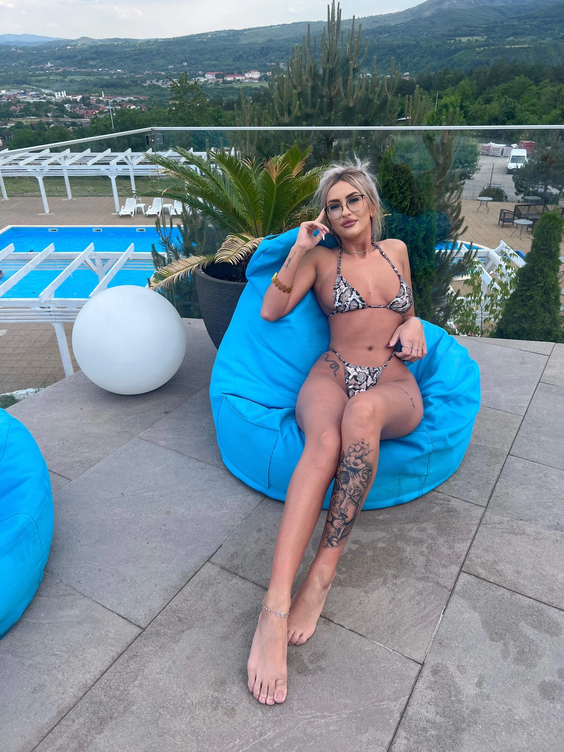 XXX Porn Photo of Nude JulieVelvet 6