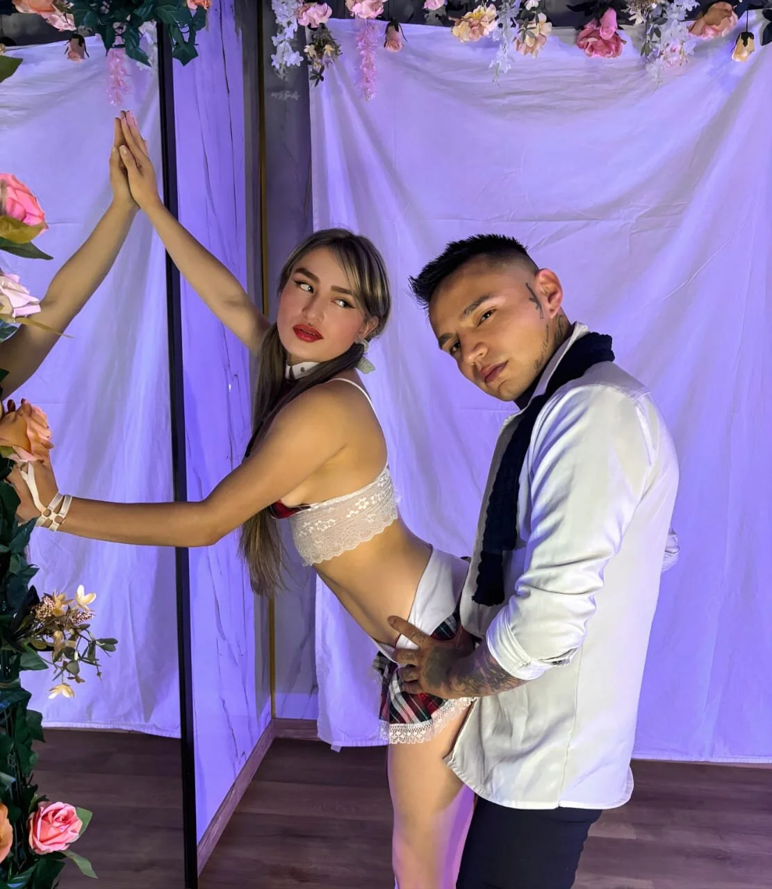 XXX Porn Photo of Nude AnniexMichaelLive 8