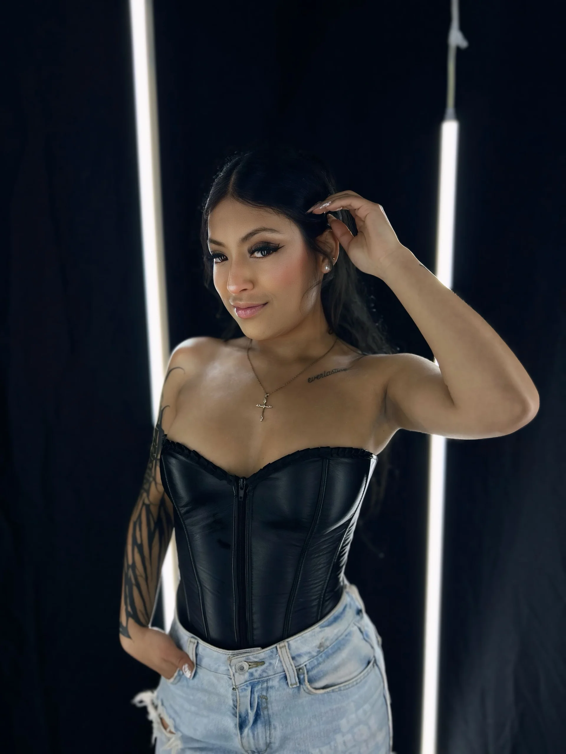 XXX Porn Photo of Nude vaness_weet 36