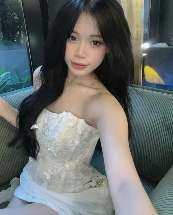 XXX Porn Photo of Nude Rinn99 2