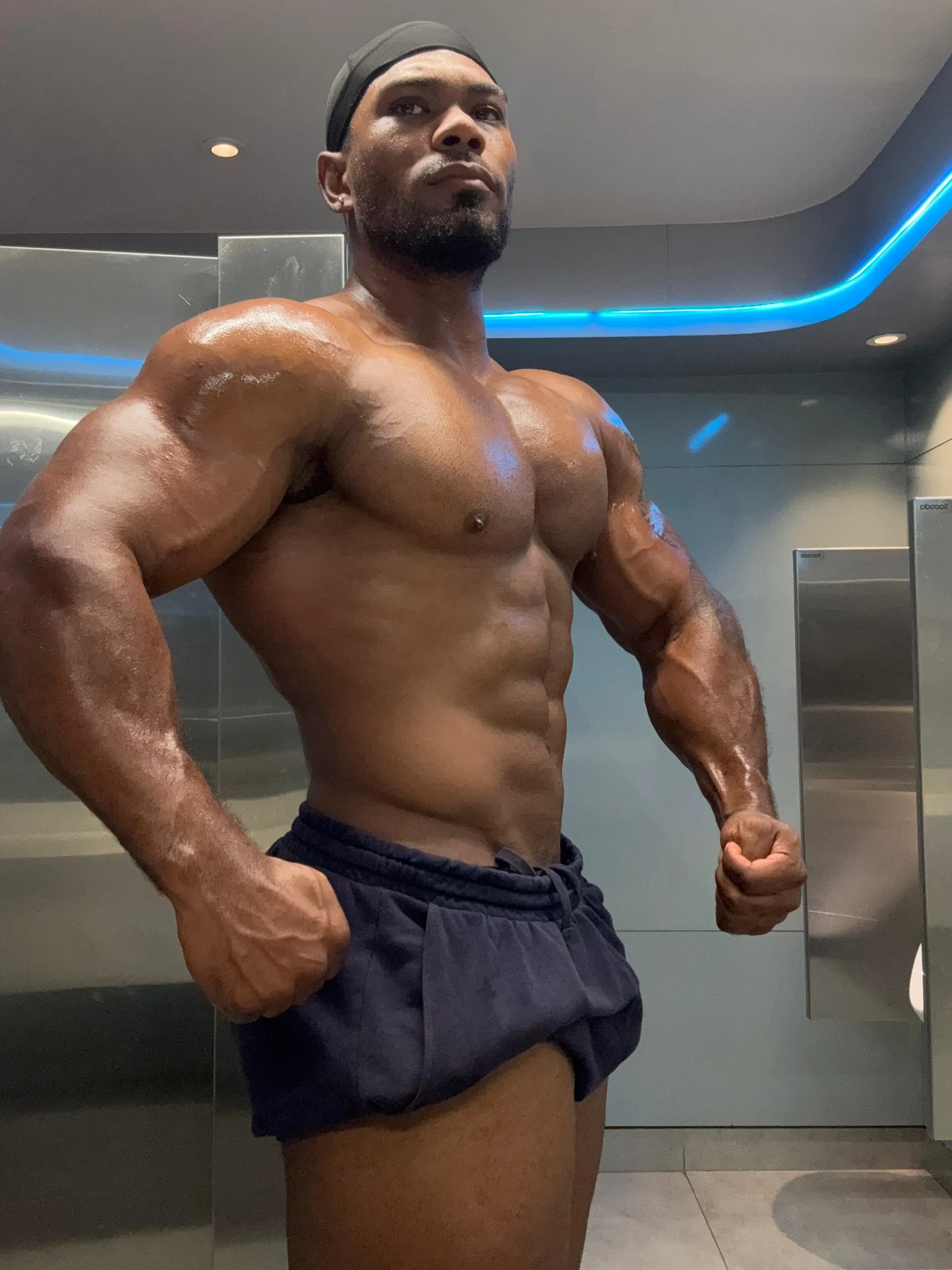 XXX Porn Photo of Nude Tyler_Waka01 2