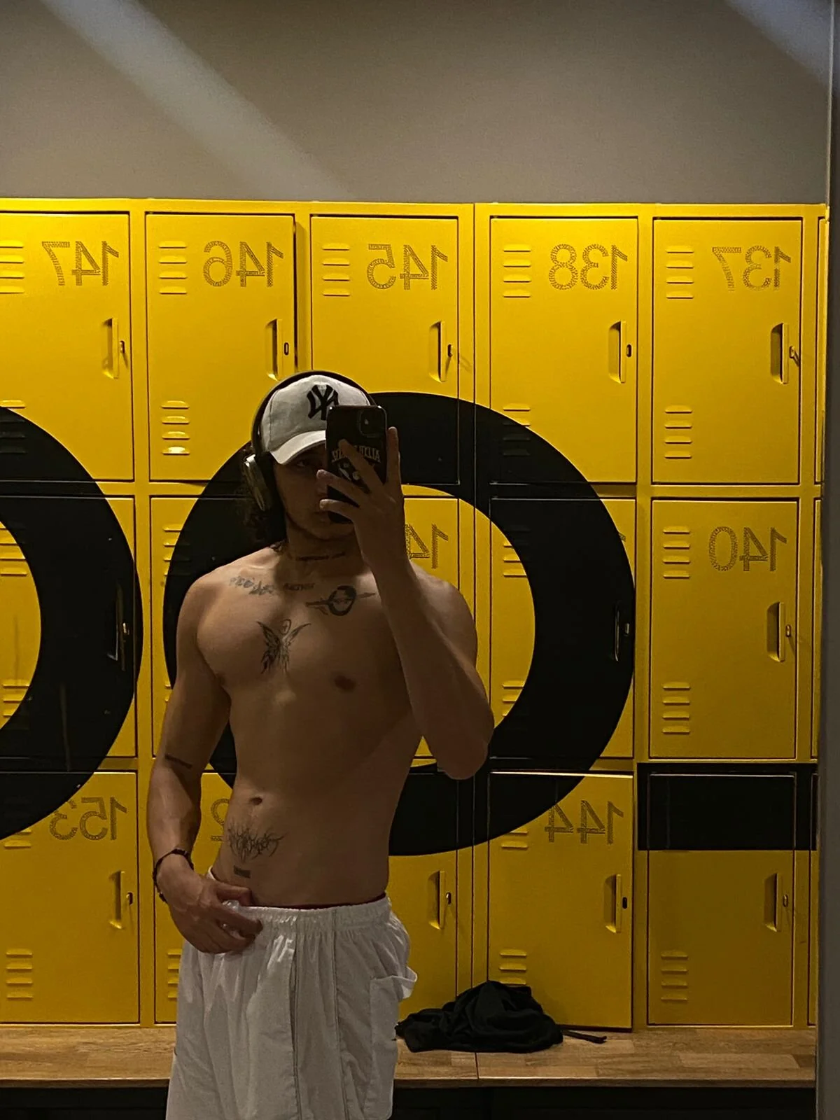 XXX Porn Photo of Nude JayTaylorr 60