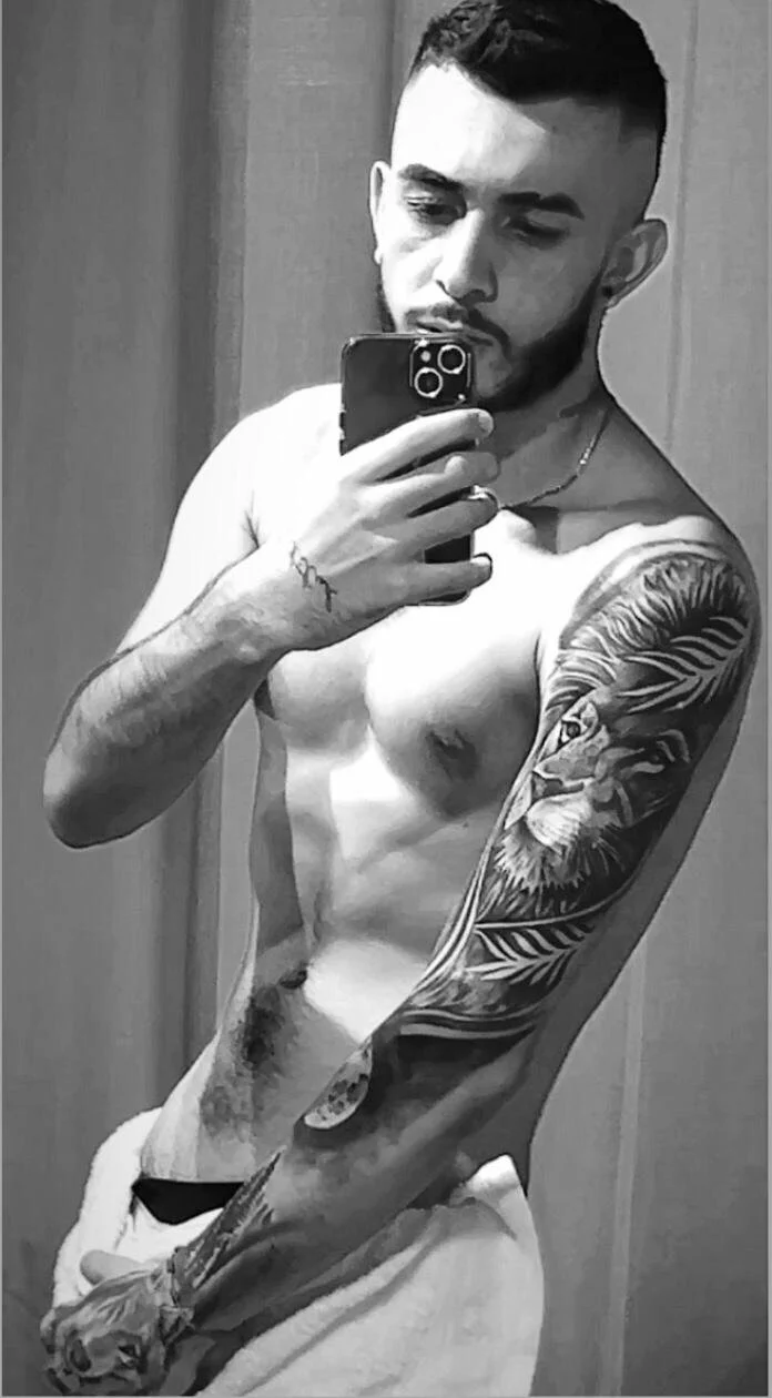 XXX Porn Photo of Nude Marcelo_ruiz_ 6