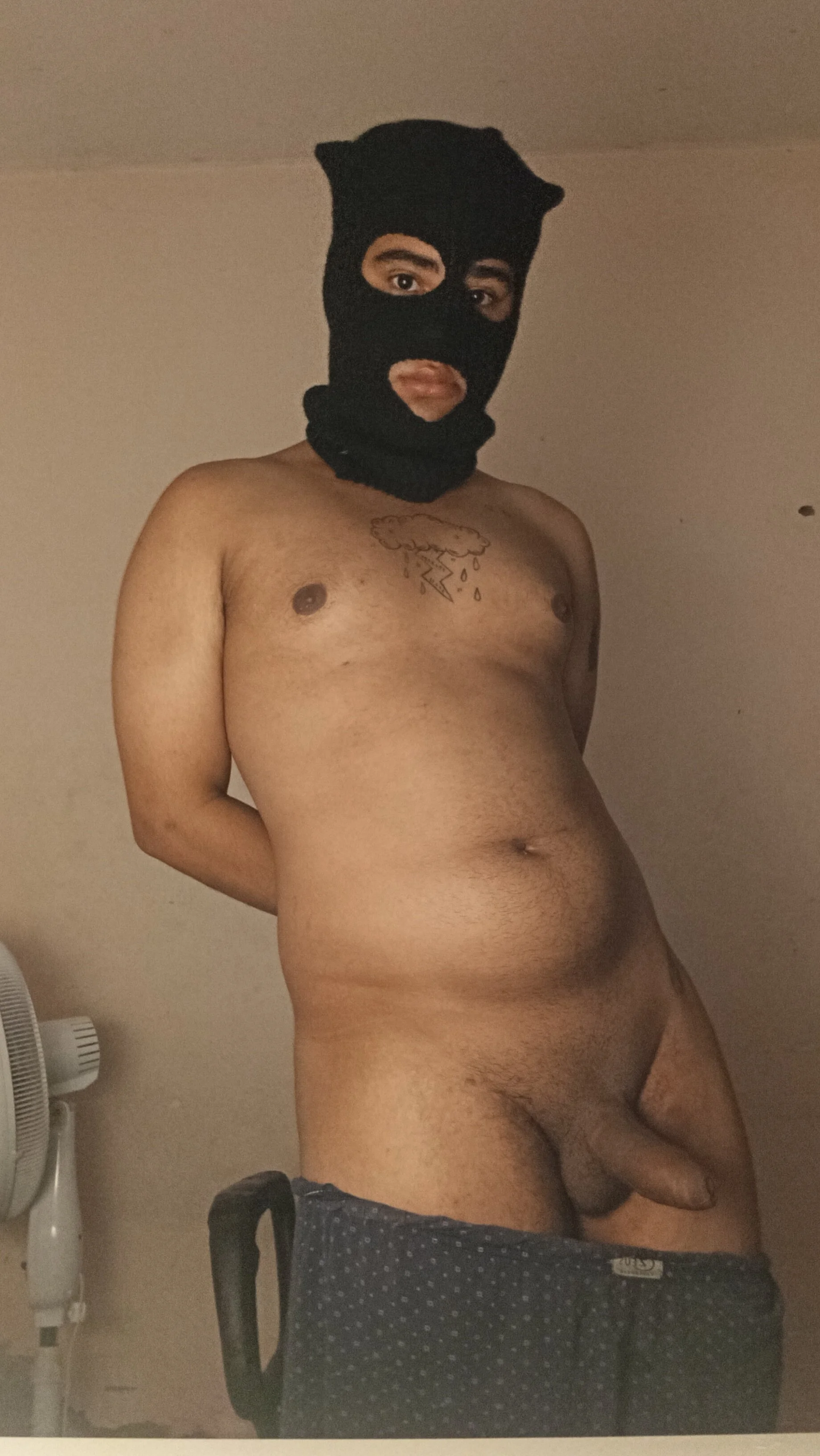XXX Porn Photo of Nude lipelottus 2