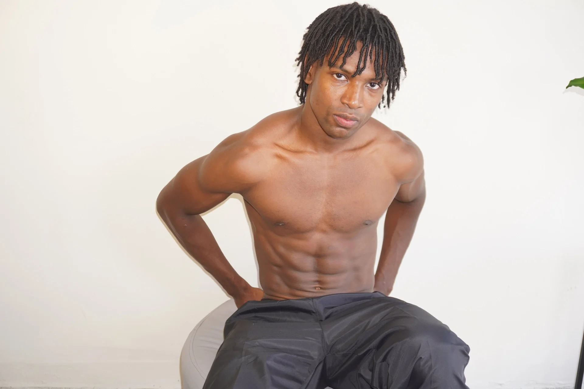 XXX Porn Photo of Nude tau_montes 18