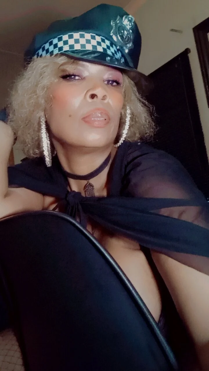XXX Porn Photo of Nude Gucci_Bx 453