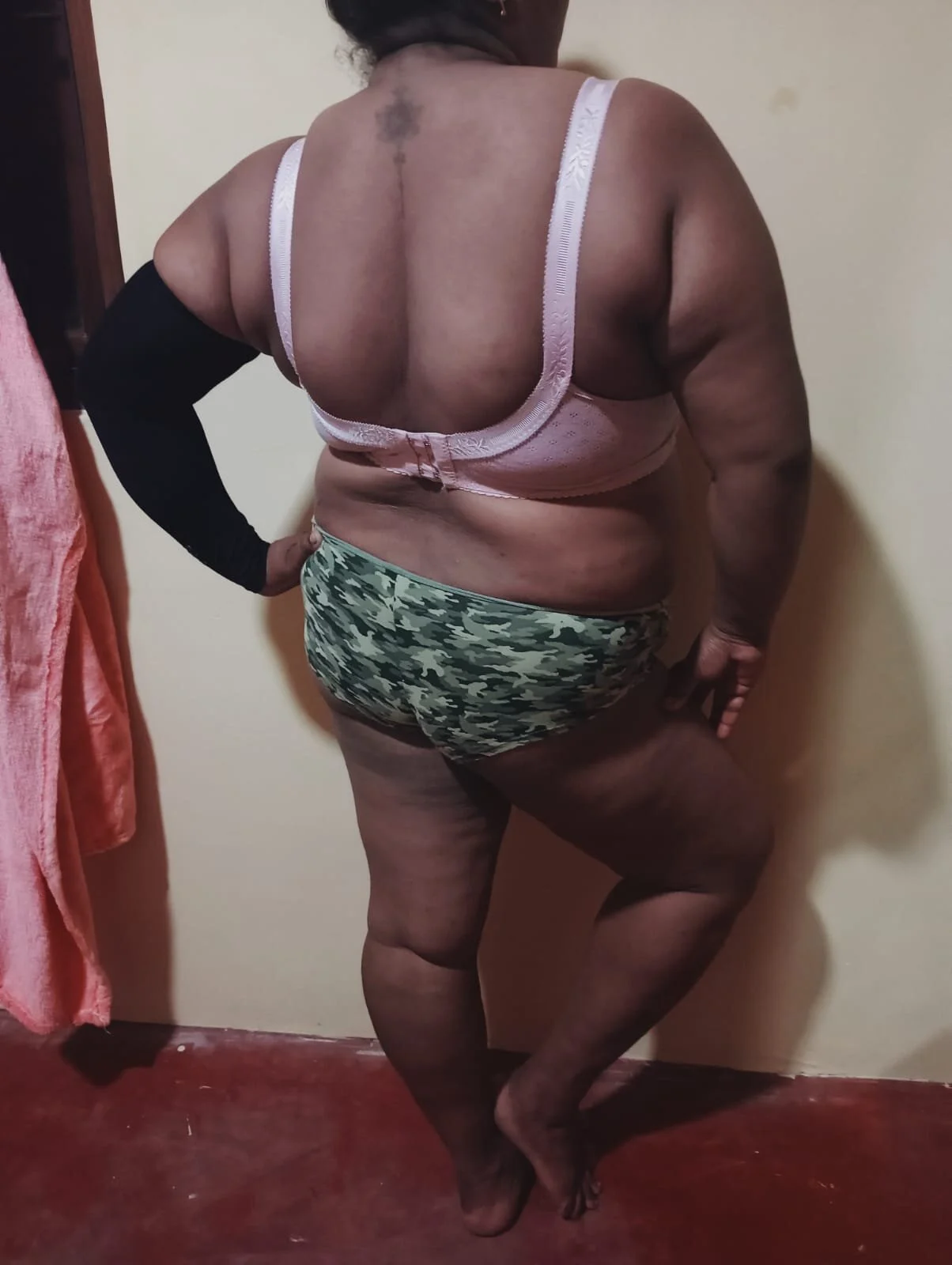 XXX Porn Photo of Nude RosiBaby_S 1