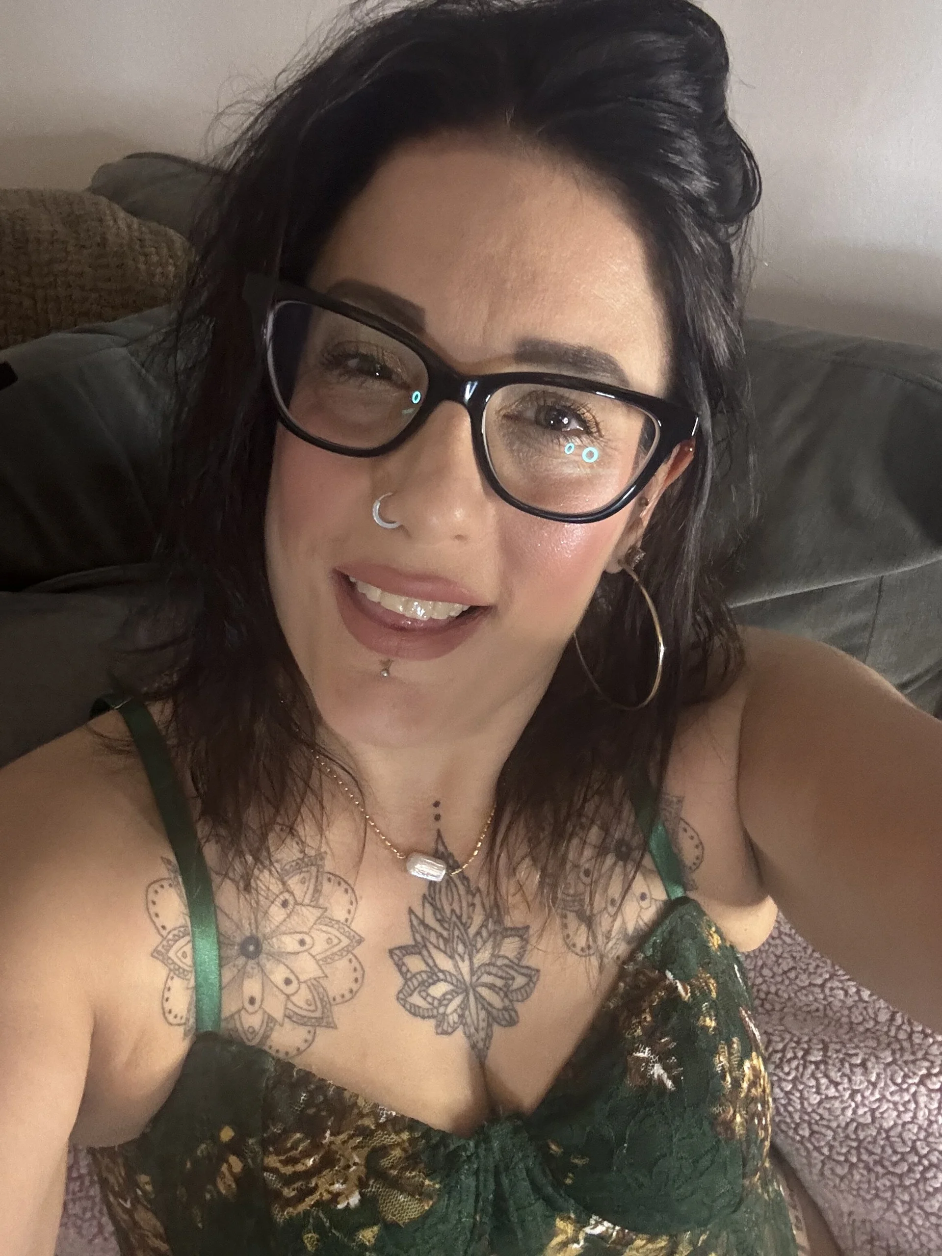 XXX Porn Photo of Nude Itsivybelle_filthymilfuk 8