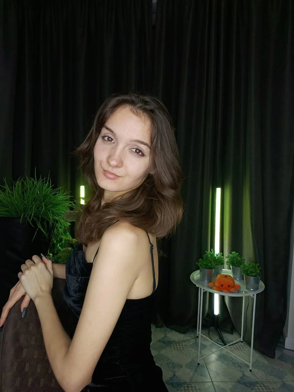 XXX Porn Photo of Nude DebiHenks 54