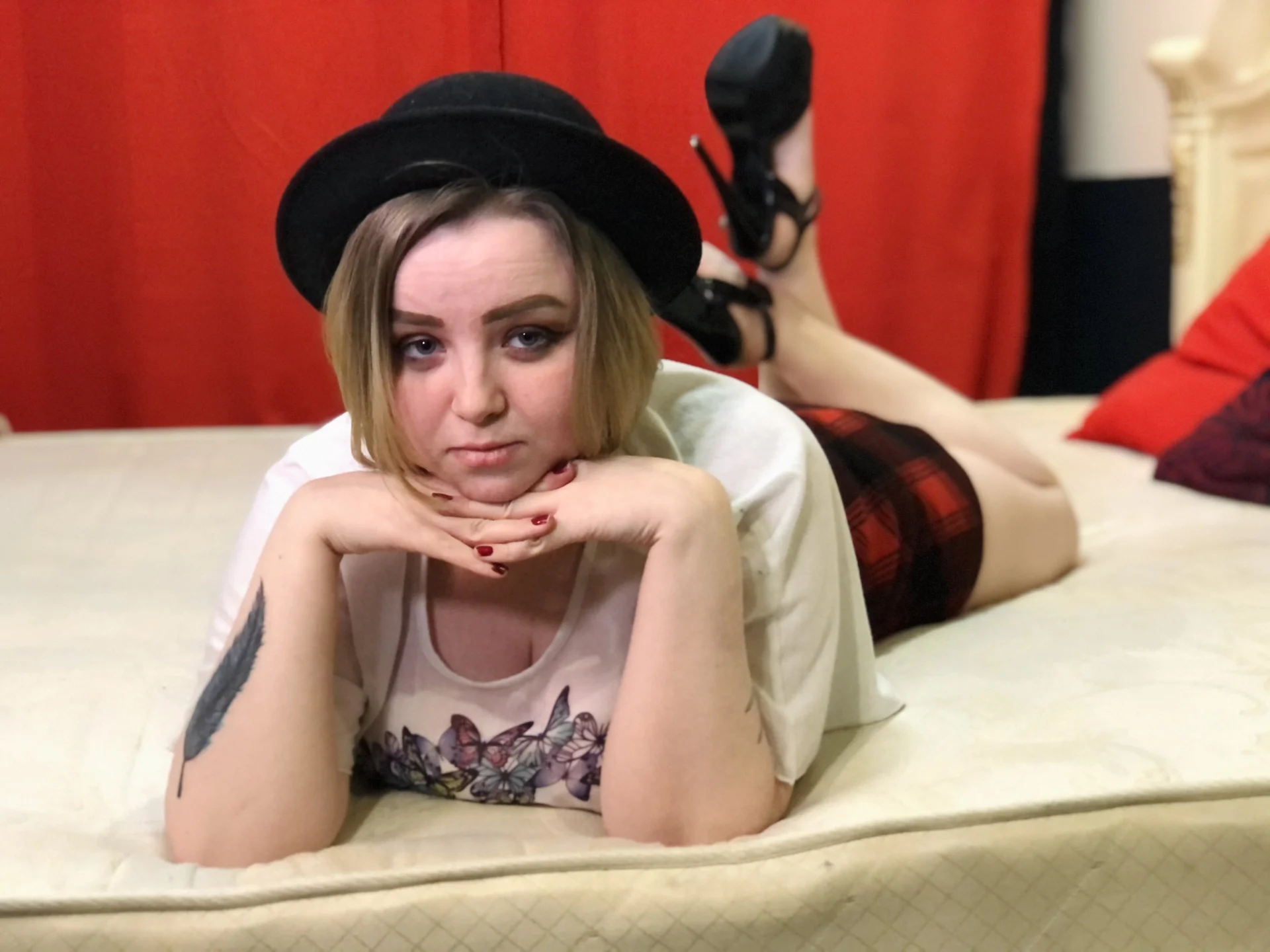 XXX Porn Photo of Nude EMMA__CONNOR 15