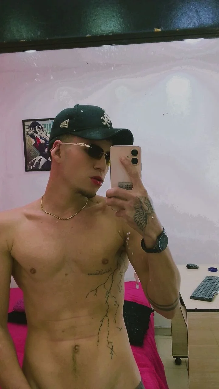 XXX Porn Photo of Nude guy_master_ 2