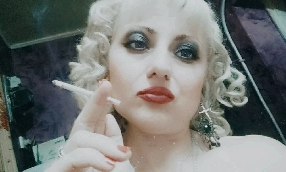 XXX Porn Photo of Nude xHot_Amazonq 13