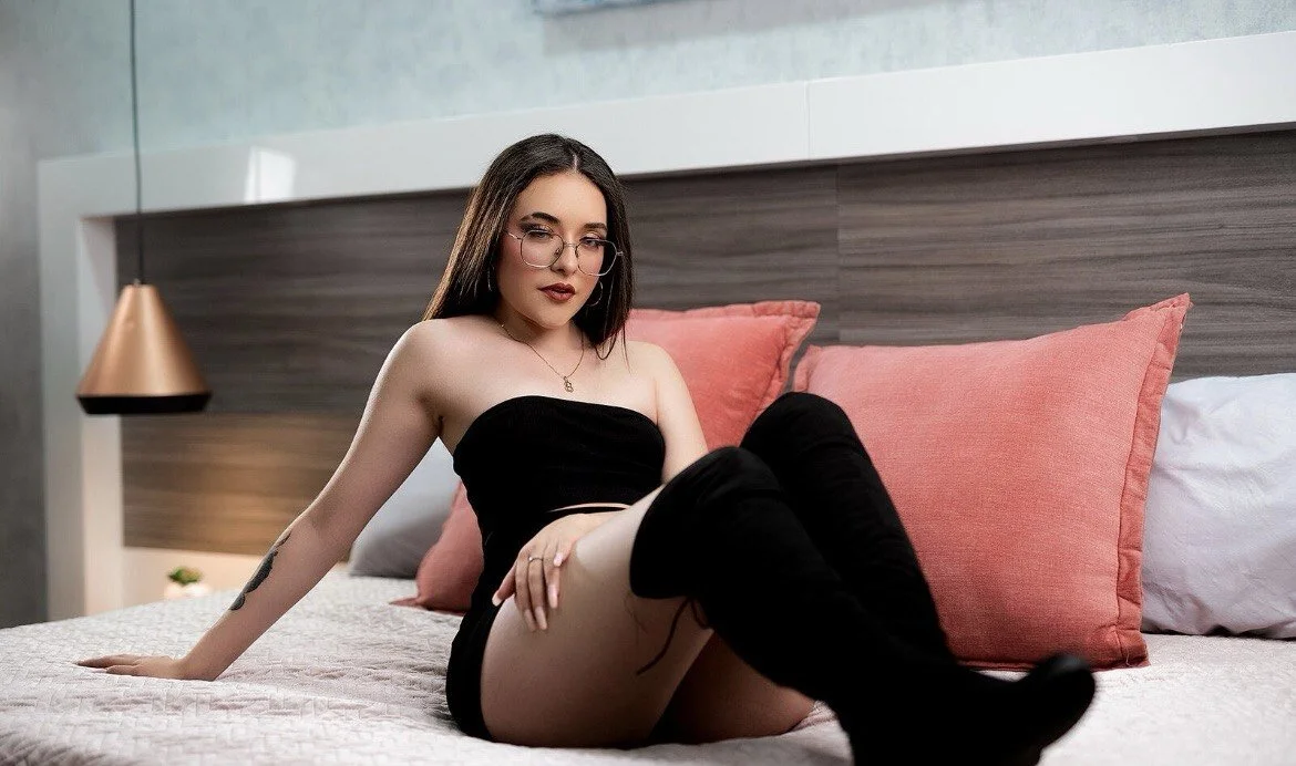 XXX Porn Photo of Nude Chlooe_69 3