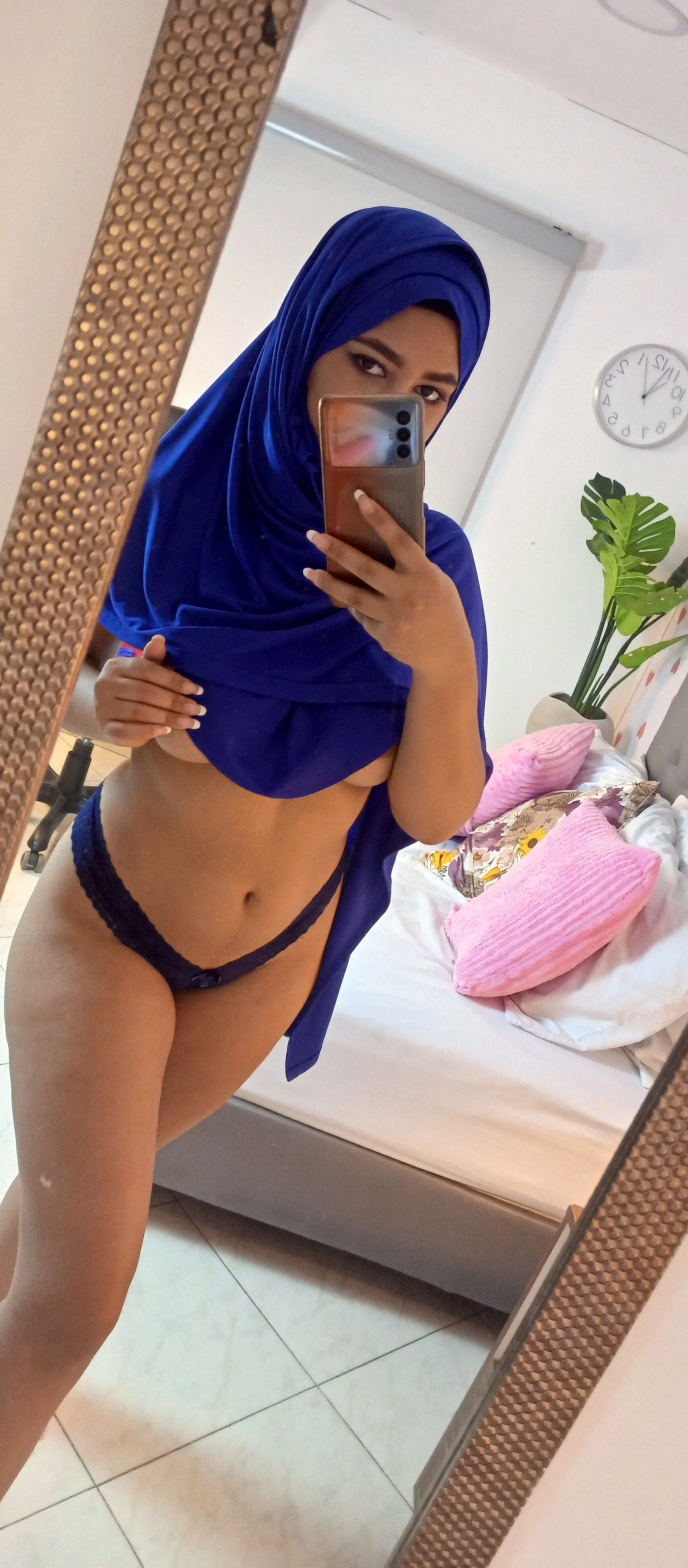 XXX Porn Photo of Nude azzahara069 58