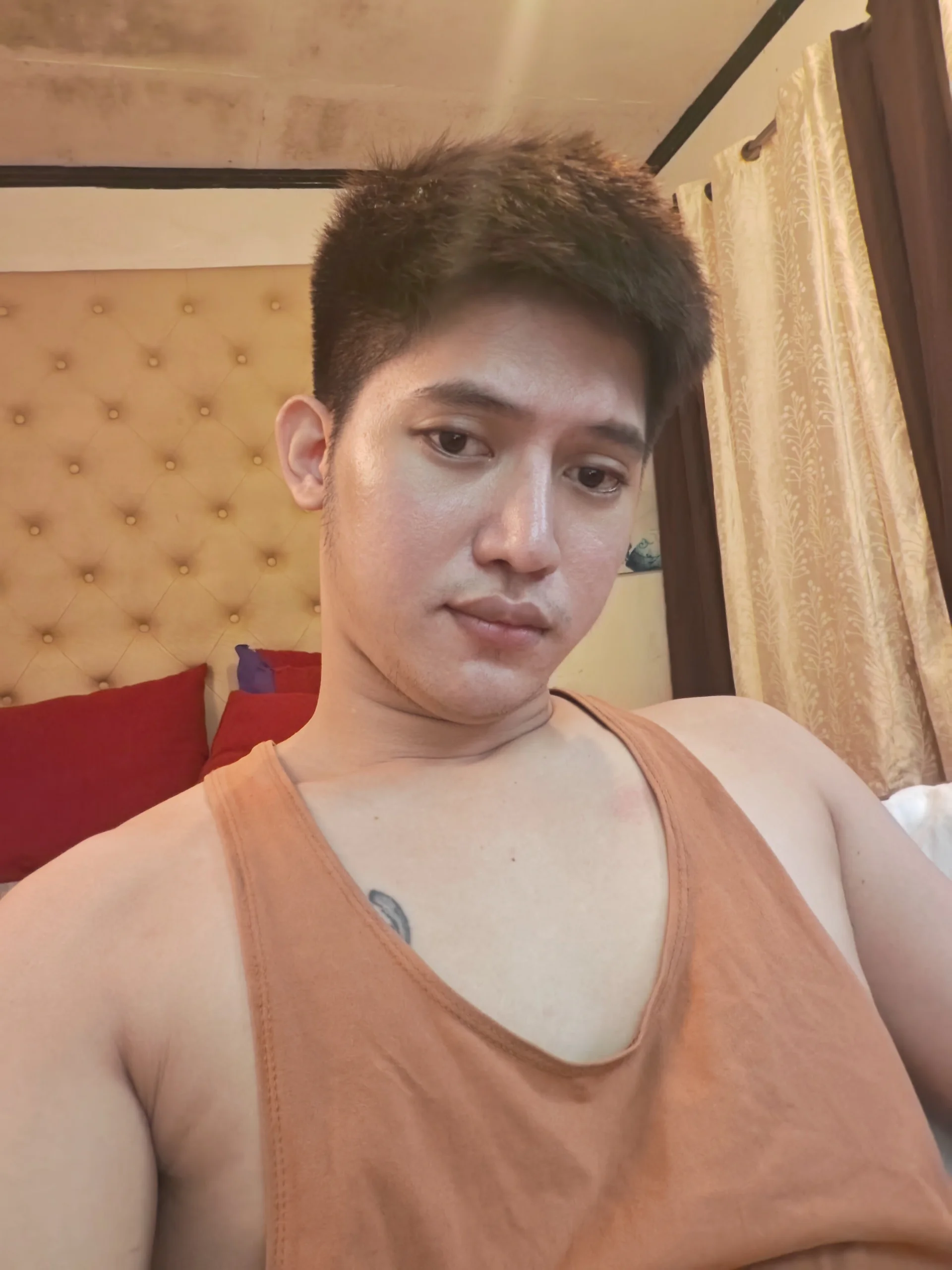 XXX Porn Photo of Nude LOVER_BOY6969 1