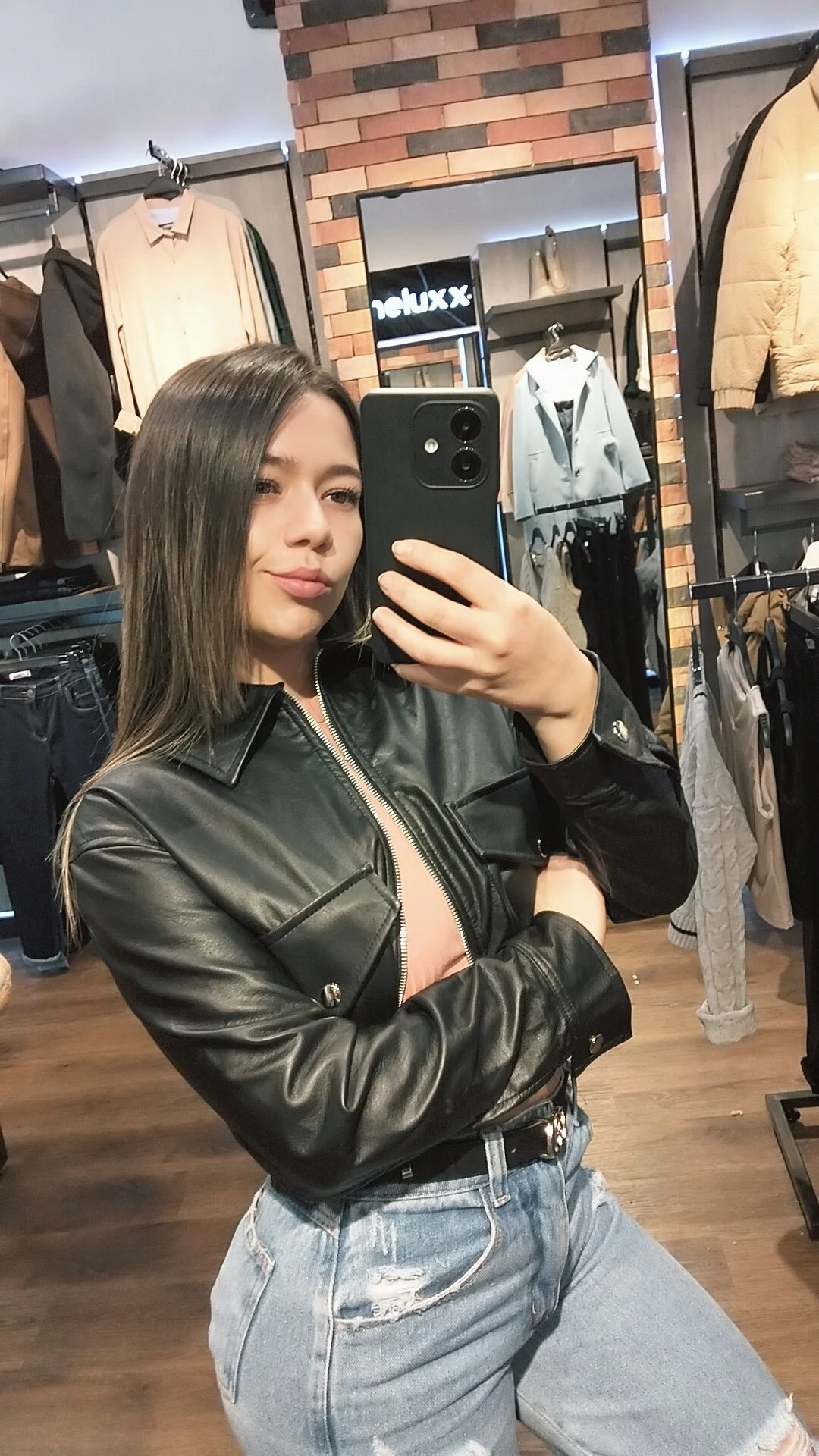 XXX Porn Photo of Nude Paris_Harrison4 17