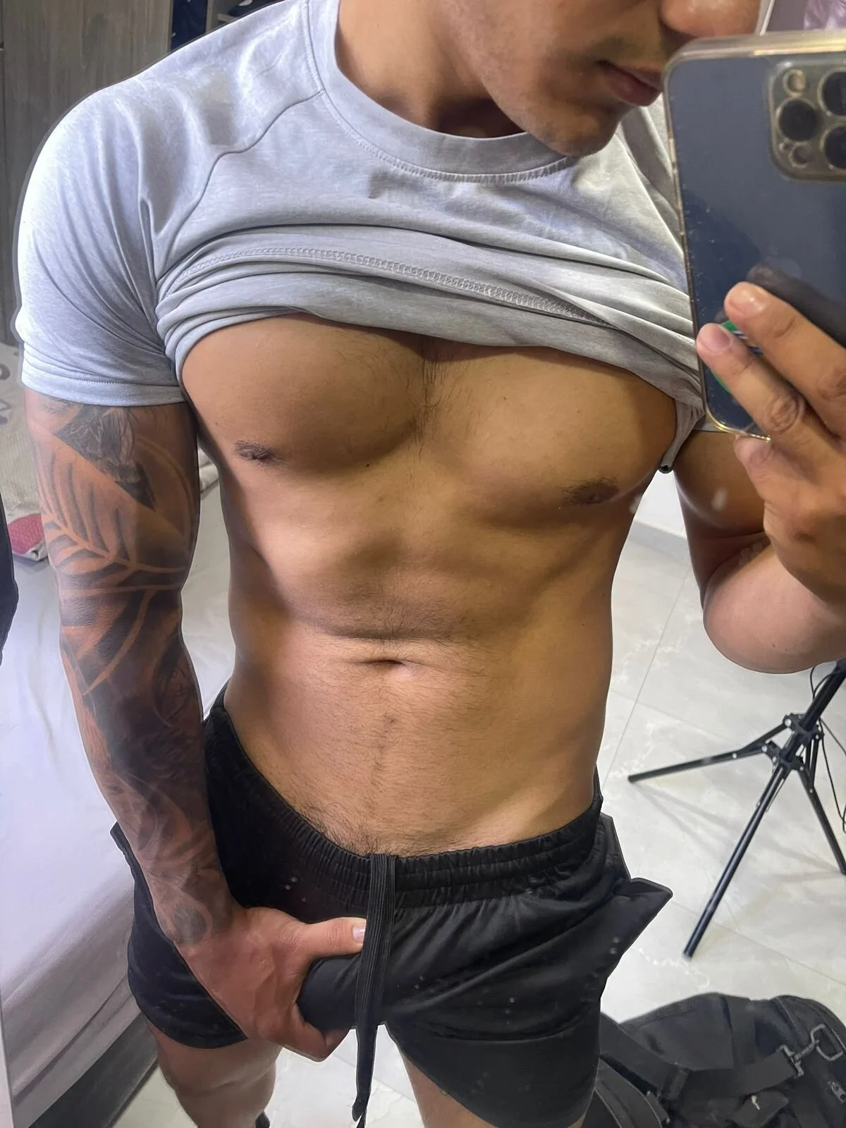 XXX Porn Photo of Nude Jordylatino 3