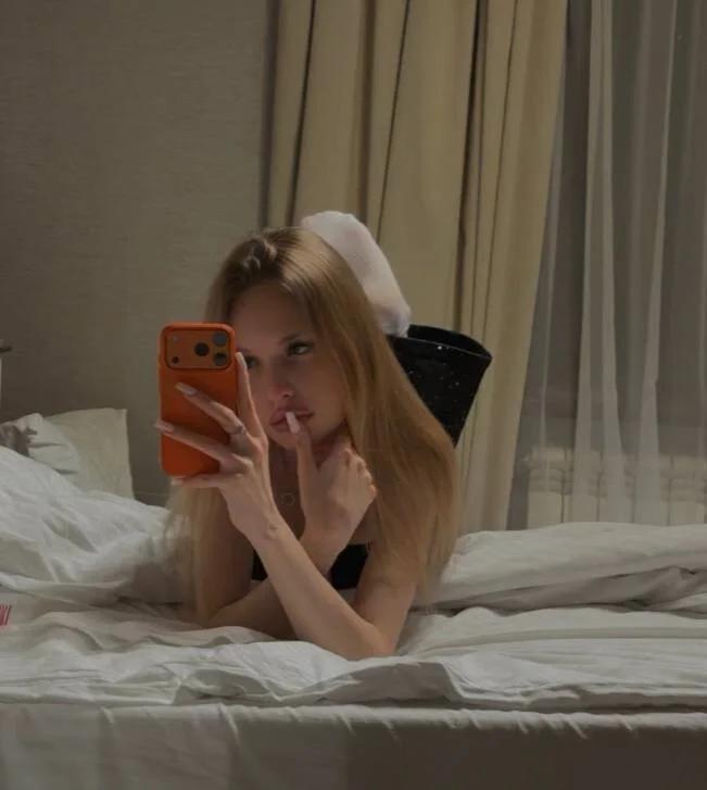 XXX Porn Photo of Nude MelvinaVenzeio 9