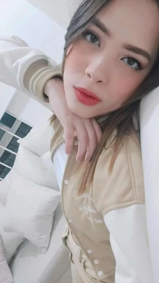 XXX Porn Photo of Nude petitmarii 20