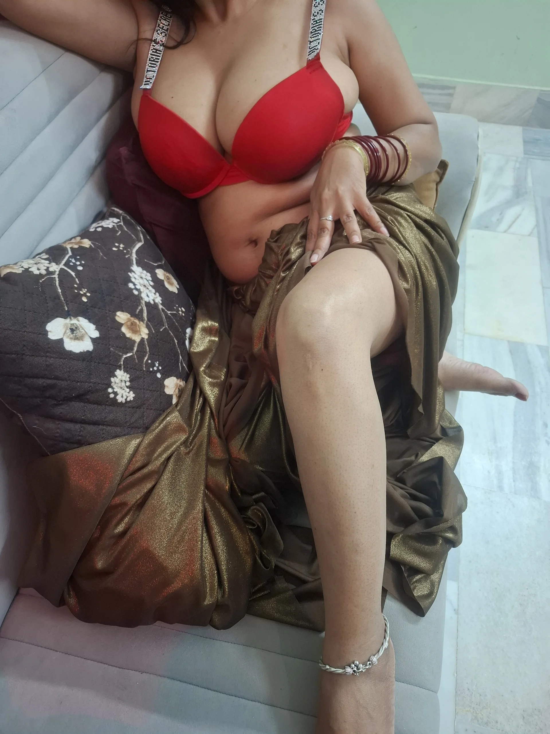 XXX Porn Photo of Nude Horny_Stepmom69 5
