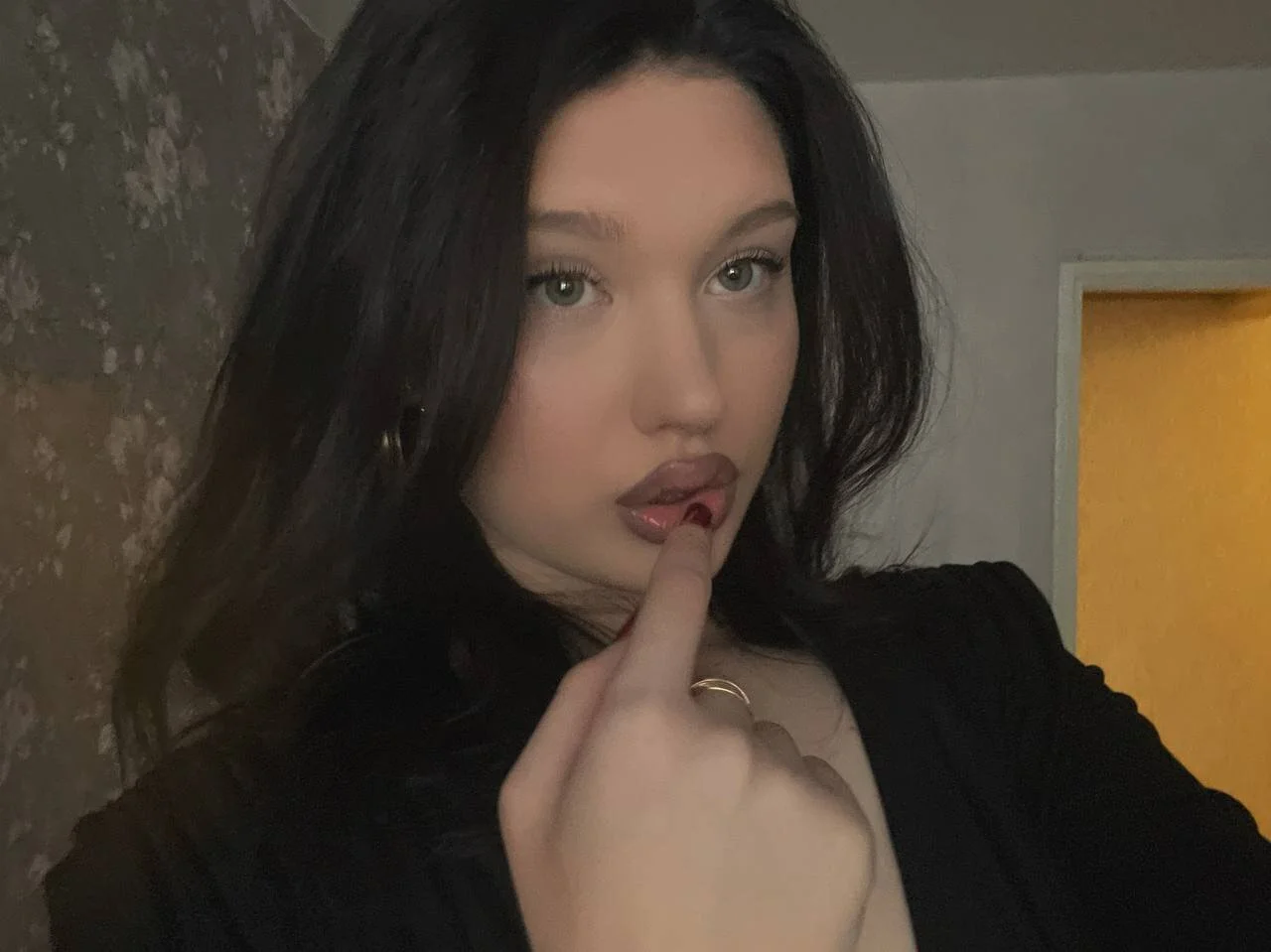 XXX Porn Photo of Nude LilyTouch 5