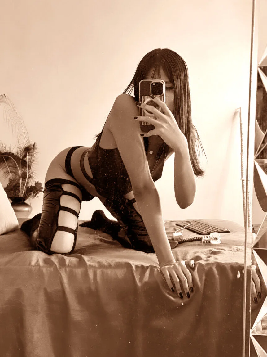 XXX Porn Photo of Nude Selenne_Taylor 2