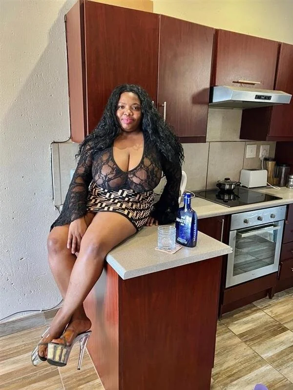 XXX Porn Photo of Nude Voluptious1 1