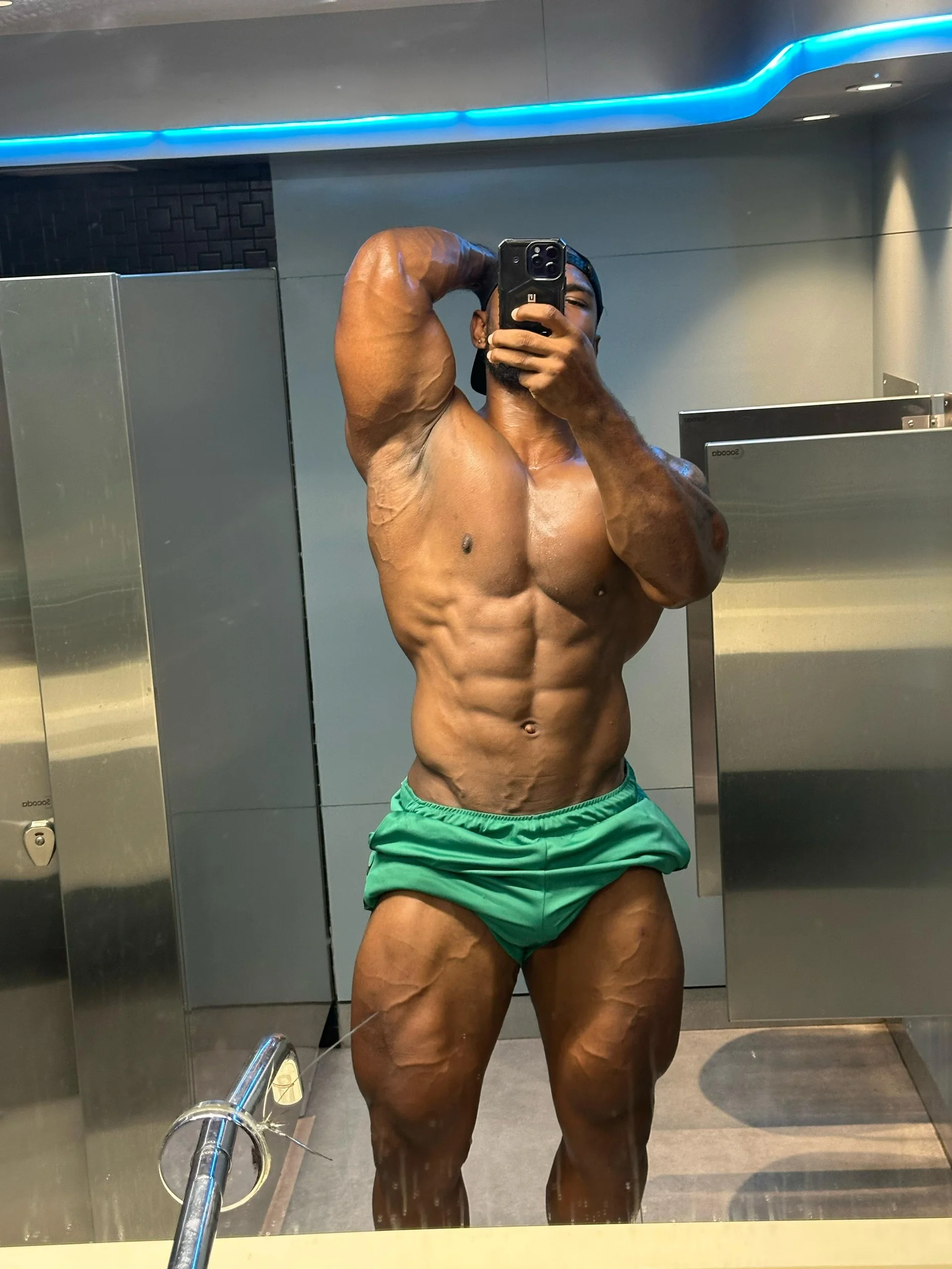 XXX Porn Photo of Nude Tyler_Waka01 20