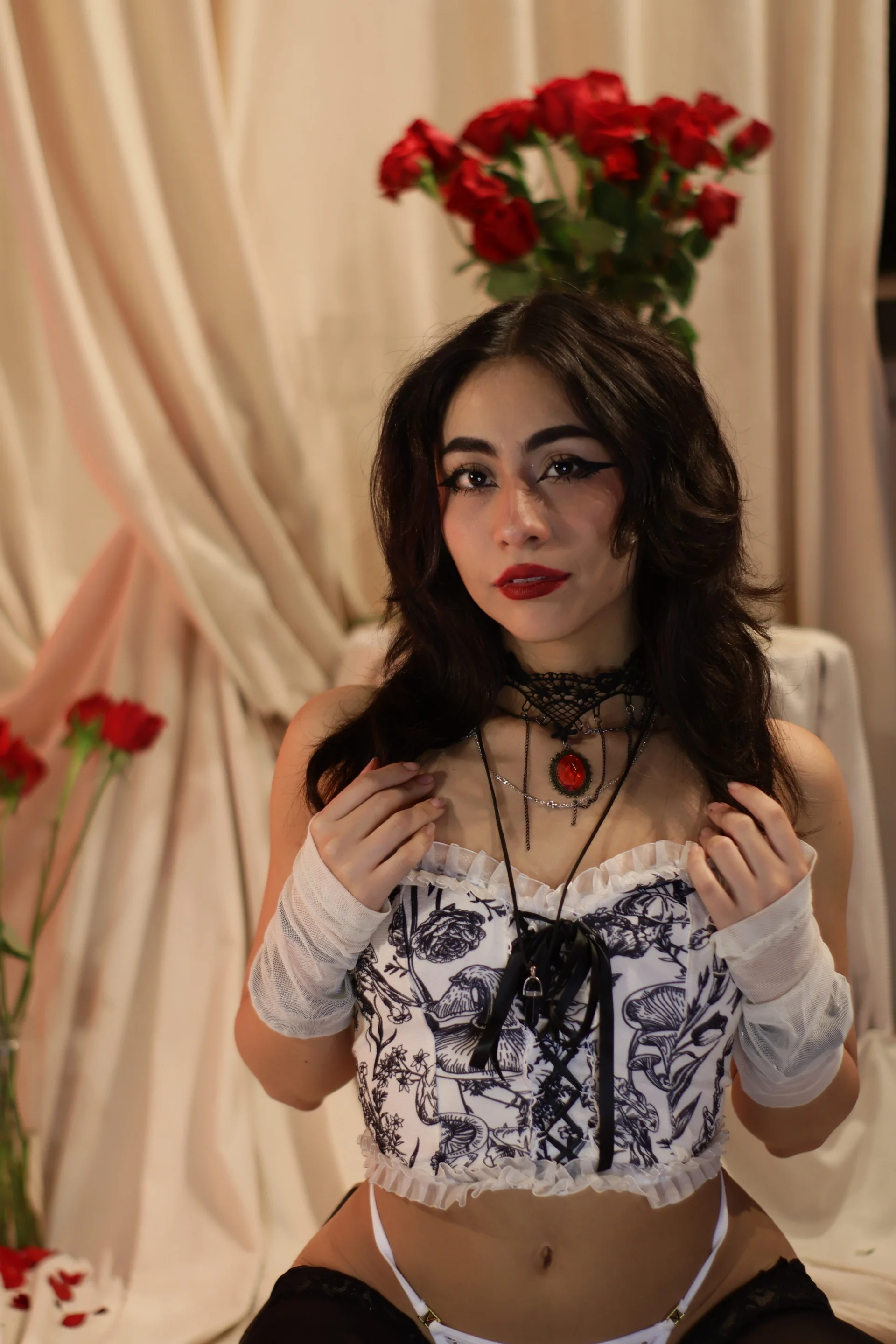 XXX Porn Photo of Nude vampy_dolll 13