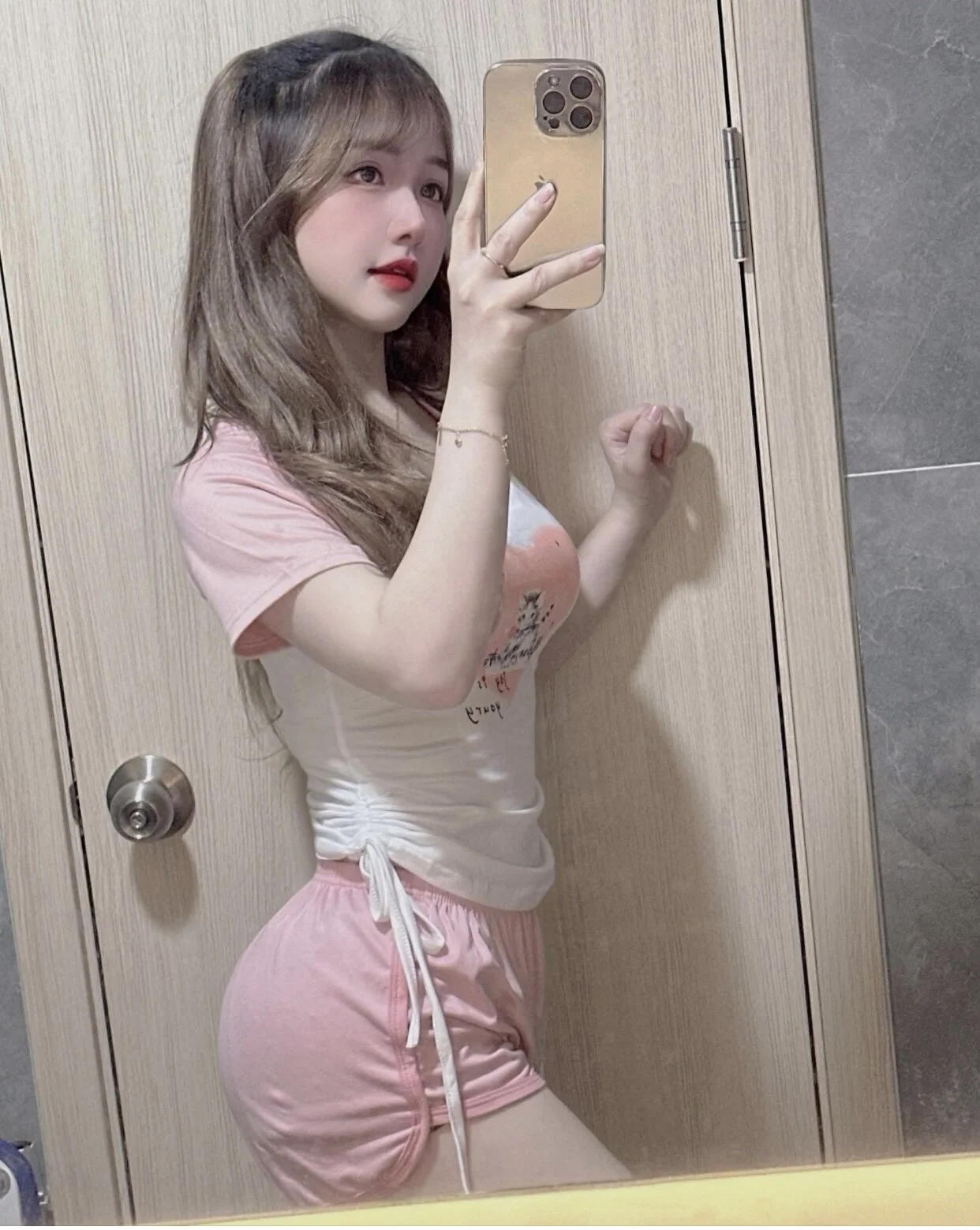 XXX Porn Photo of Nude Tina_pusy 1