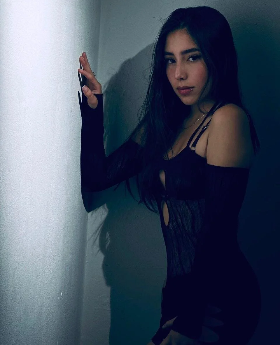 XXX Porn Photo of Nude SquirtMaddiee_ 12