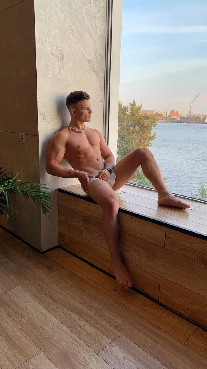 XXX Porn Photo of Nude OliverSport 43