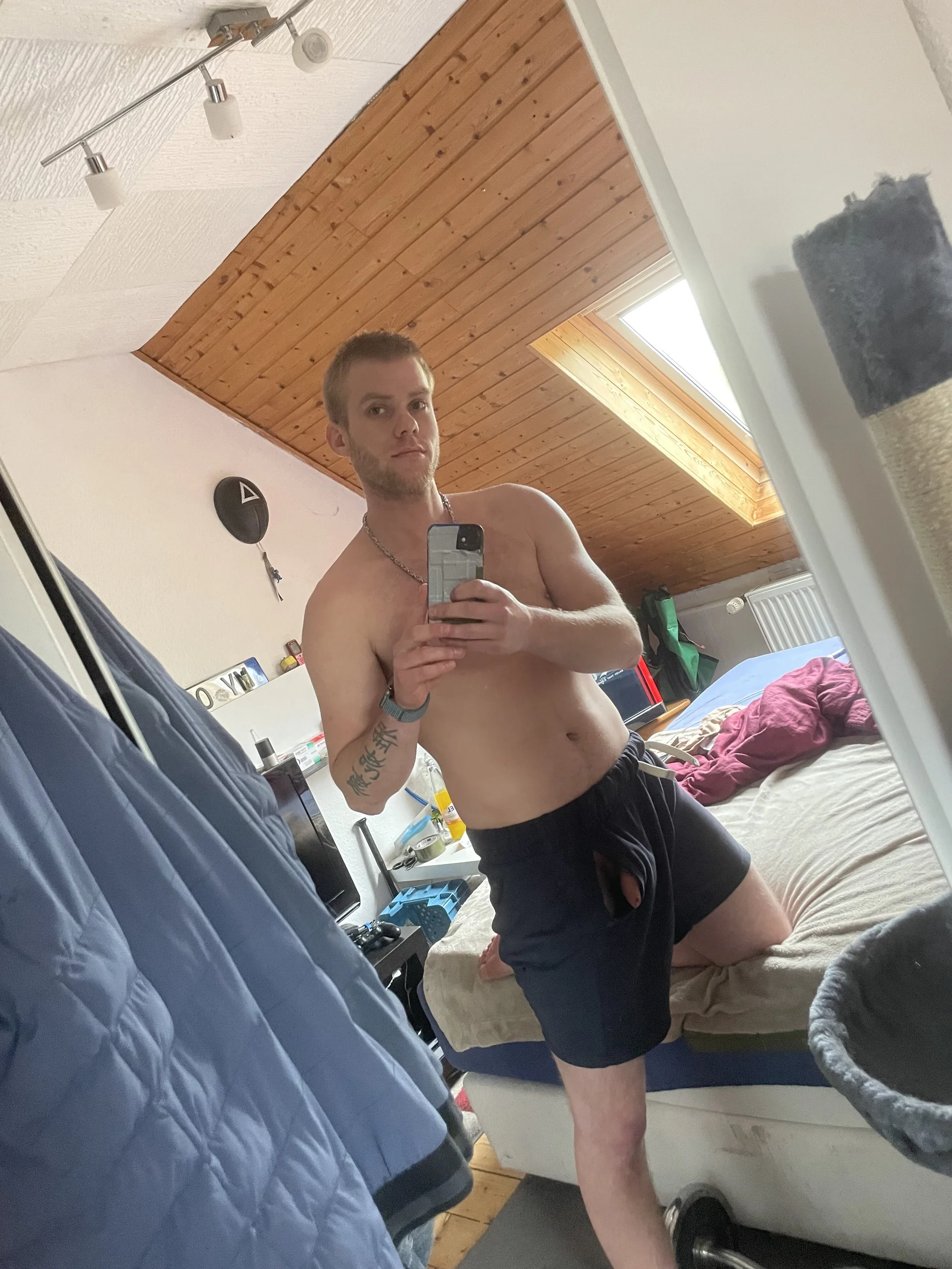 XXX Porn Photo of Nude Jan18komm3cm 4