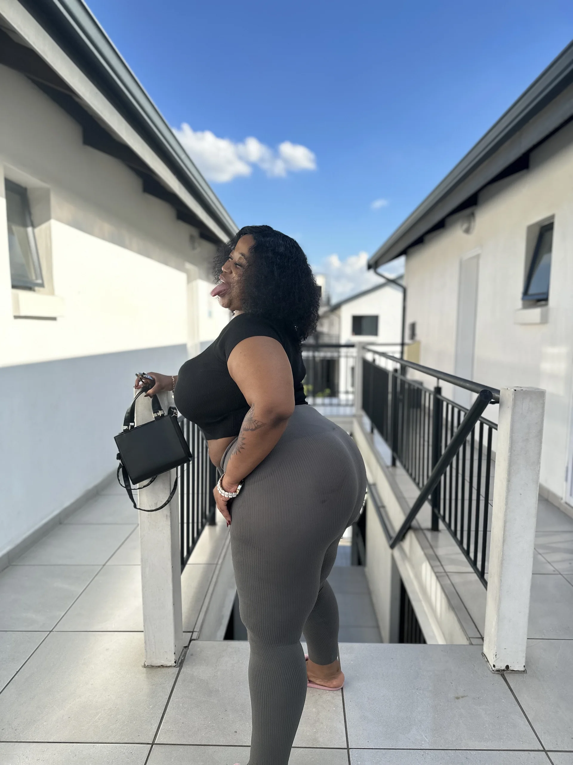 XXX Porn Photo of Nude CURVYBUBBLEZ 3