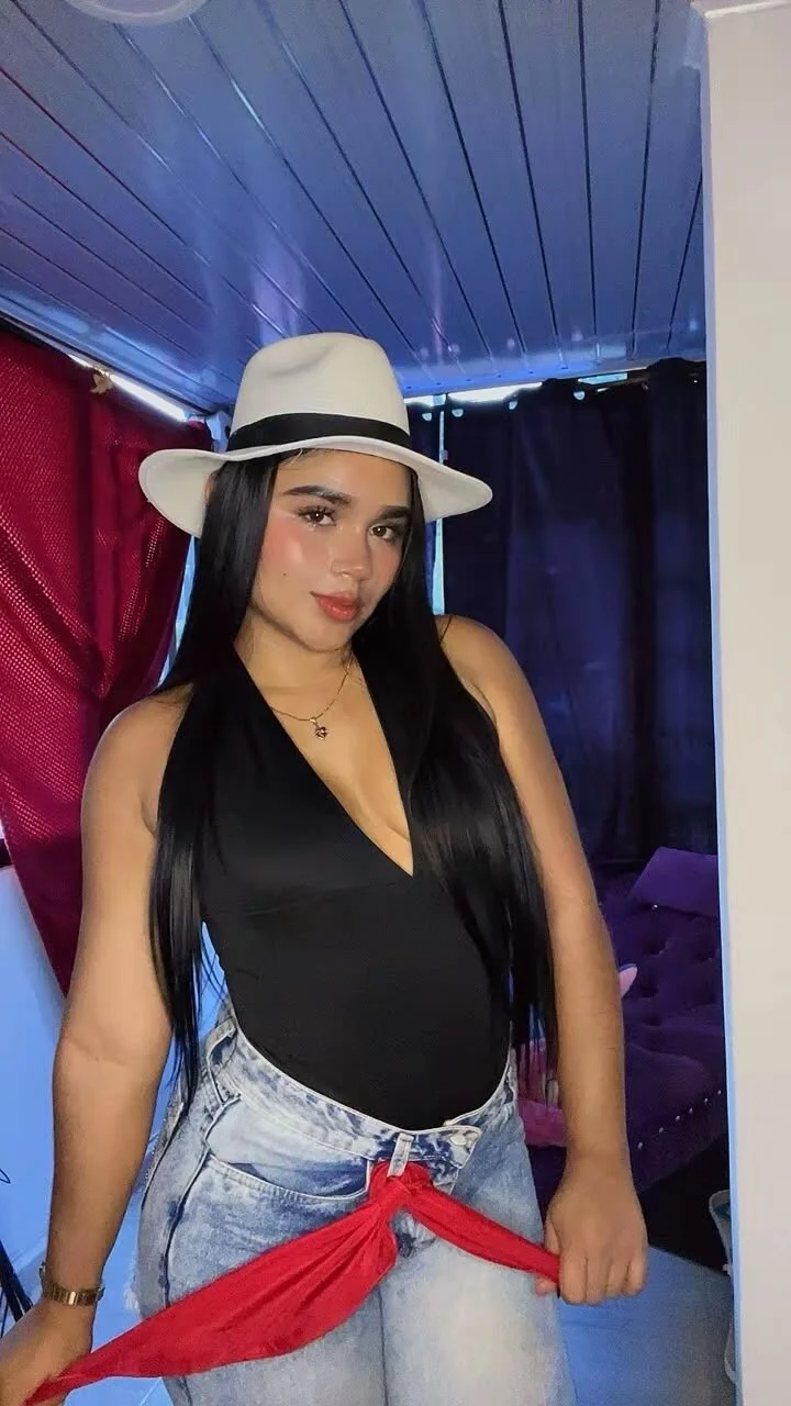 XXX Porn Photo of Nude Saralove_1 3