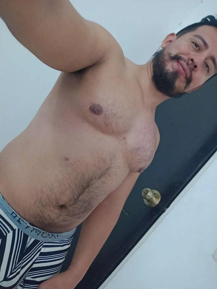 XXX Porn Photo of Nude KalethBigDick 590