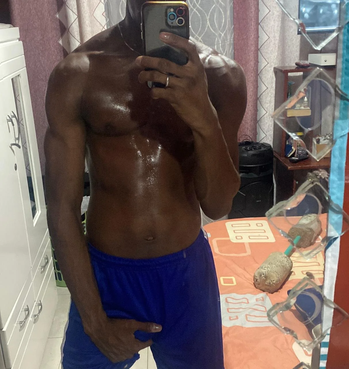 XXX Porn Photo of Nude lebronmax_36 4