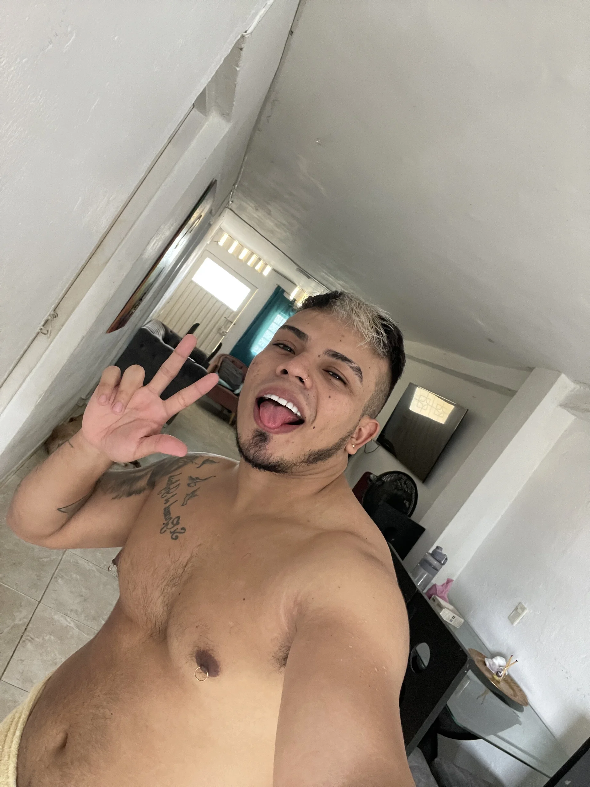 XXX Porn Photo of Nude Naughty_Charly 202