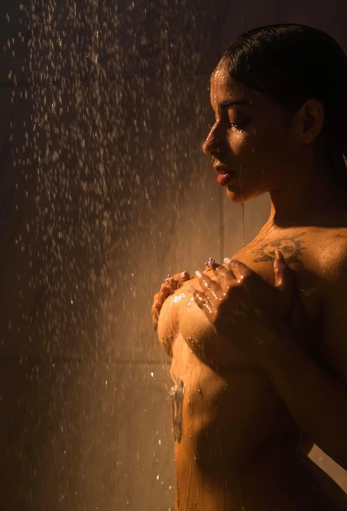 XXX Porn Photo of Nude AngelineConnor 1