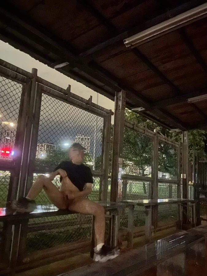 XXX Porn Photo of Nude liuderuiderek 4