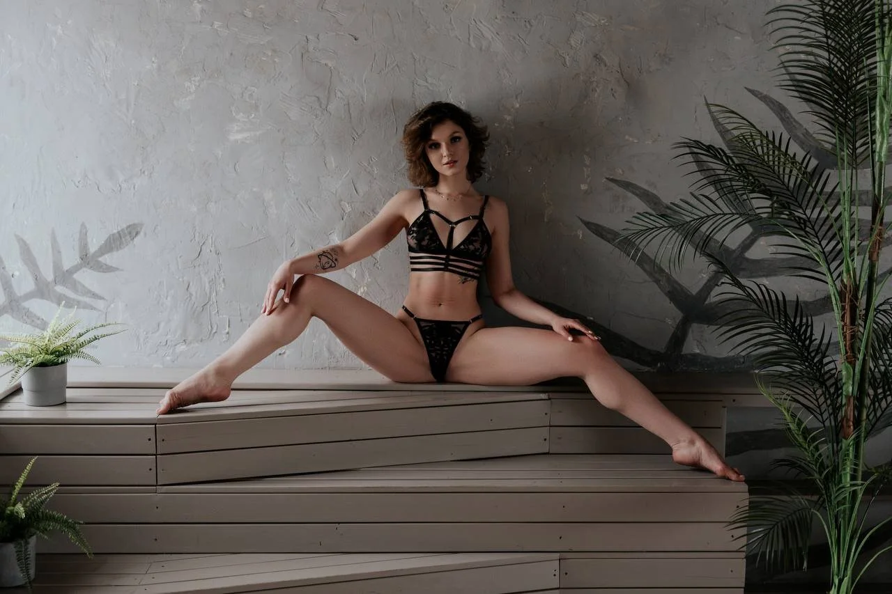 XXX Porn Photo of Nude AliceKingsleigh 14