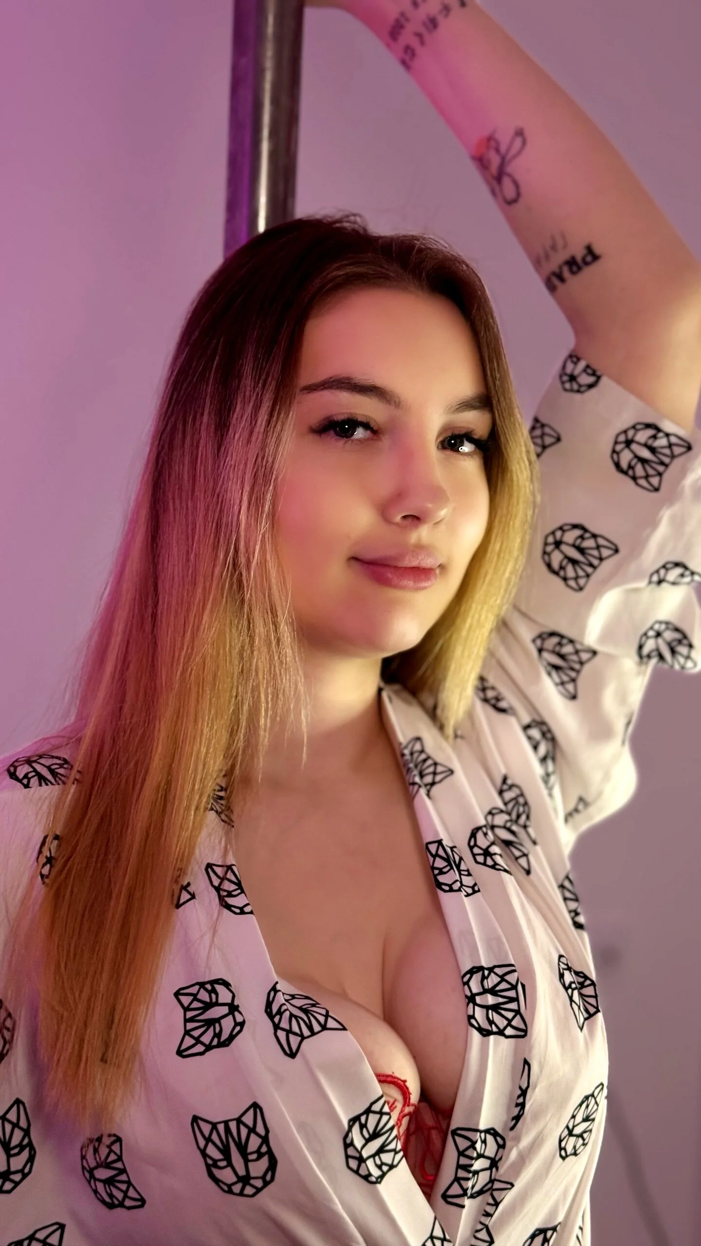 XXX Porn Photo of Nude BustyTease 18