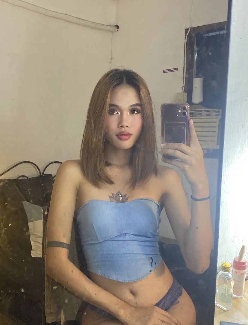XXX Porn Photo of Nude Fra_La 4