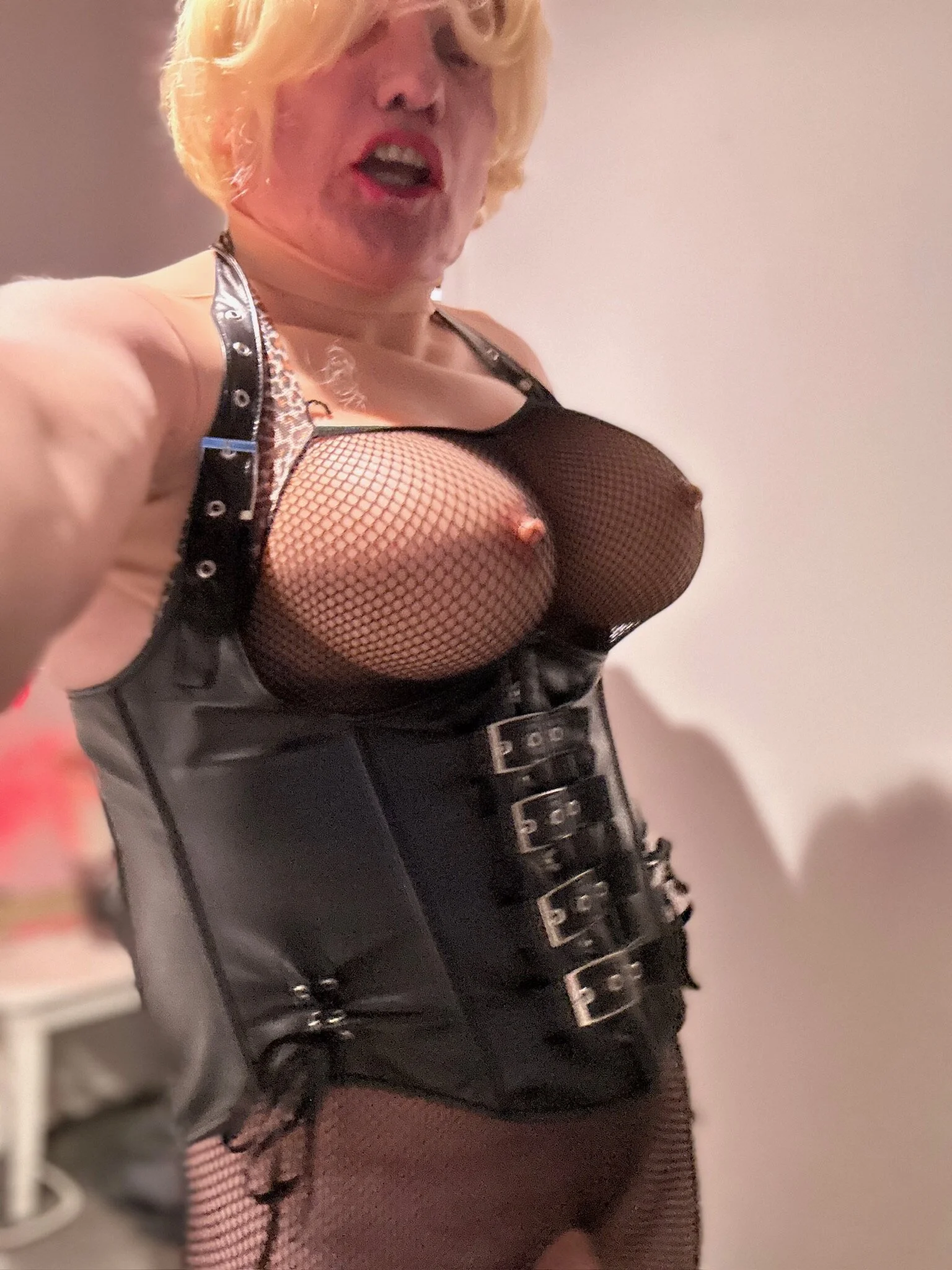XXX Porn Photo of Nude TsbItch33 59