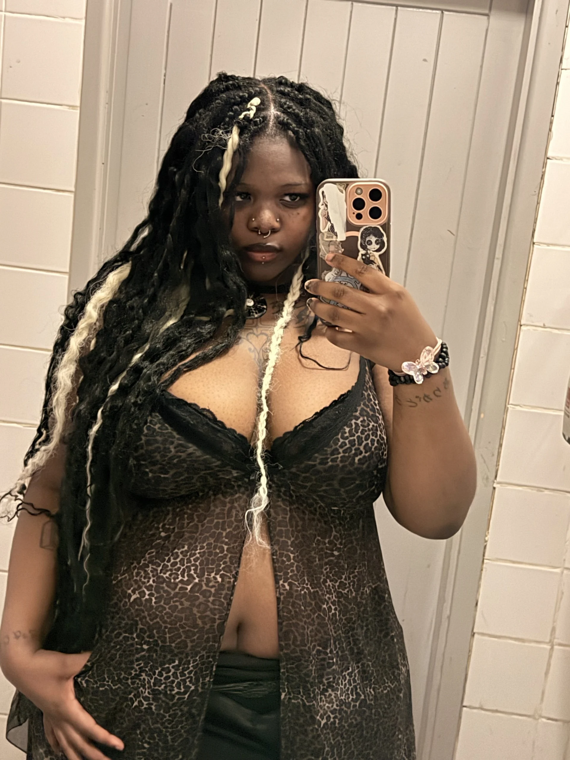XXX Porn Photo of Nude vampbimbodoll 1