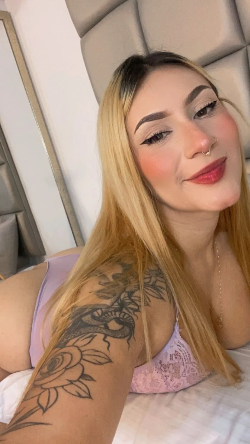 XXX Porn Photo of Nude Emily_robertss 22