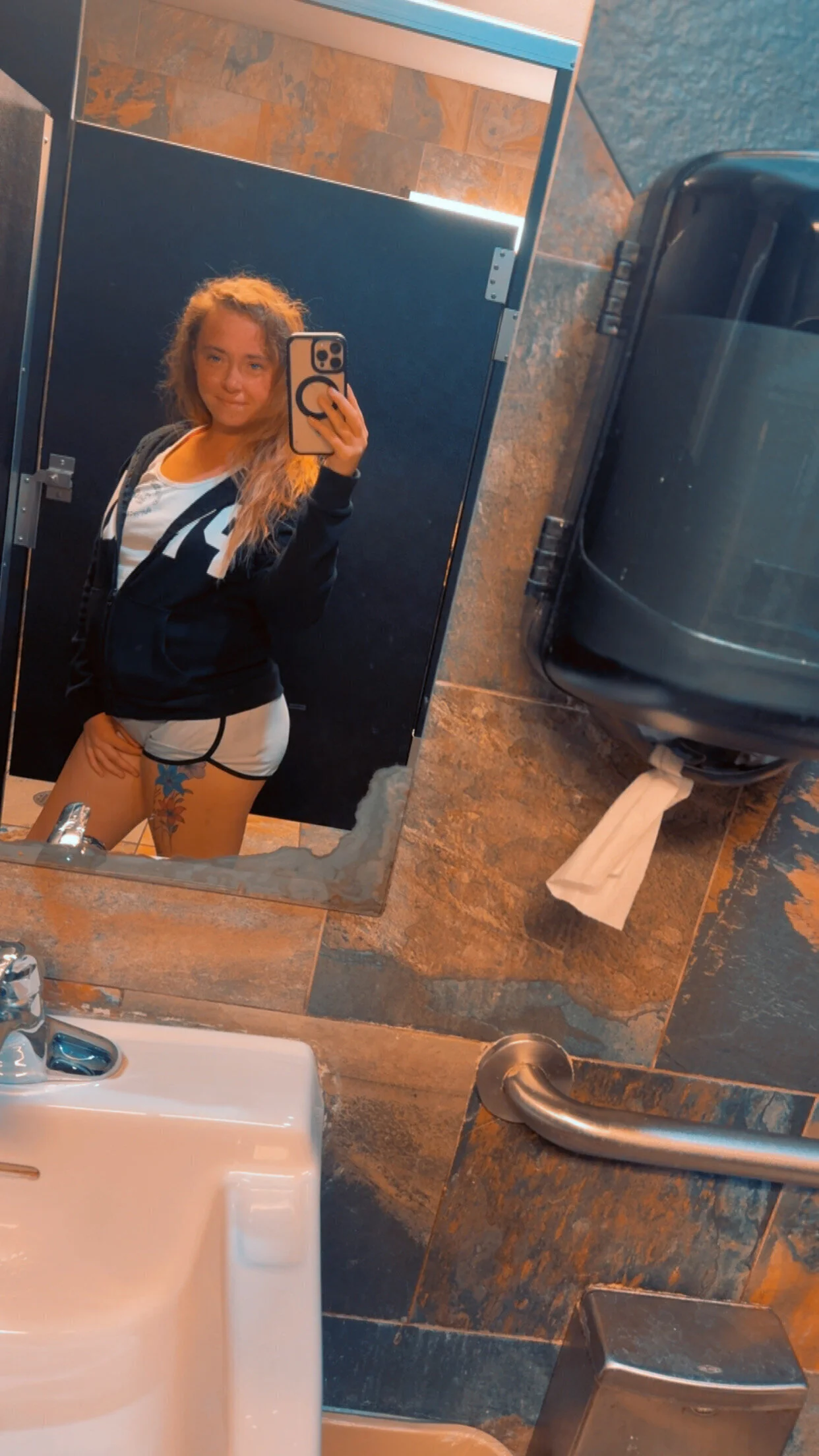 XXX Porn Photo of Nude BabieGracie02 3