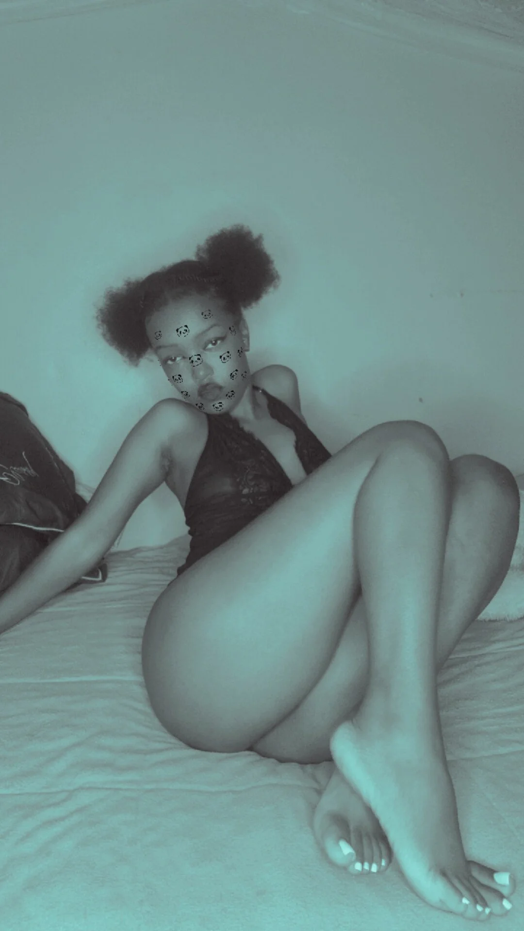 XXX Porn Photo of Nude slutty_el 3