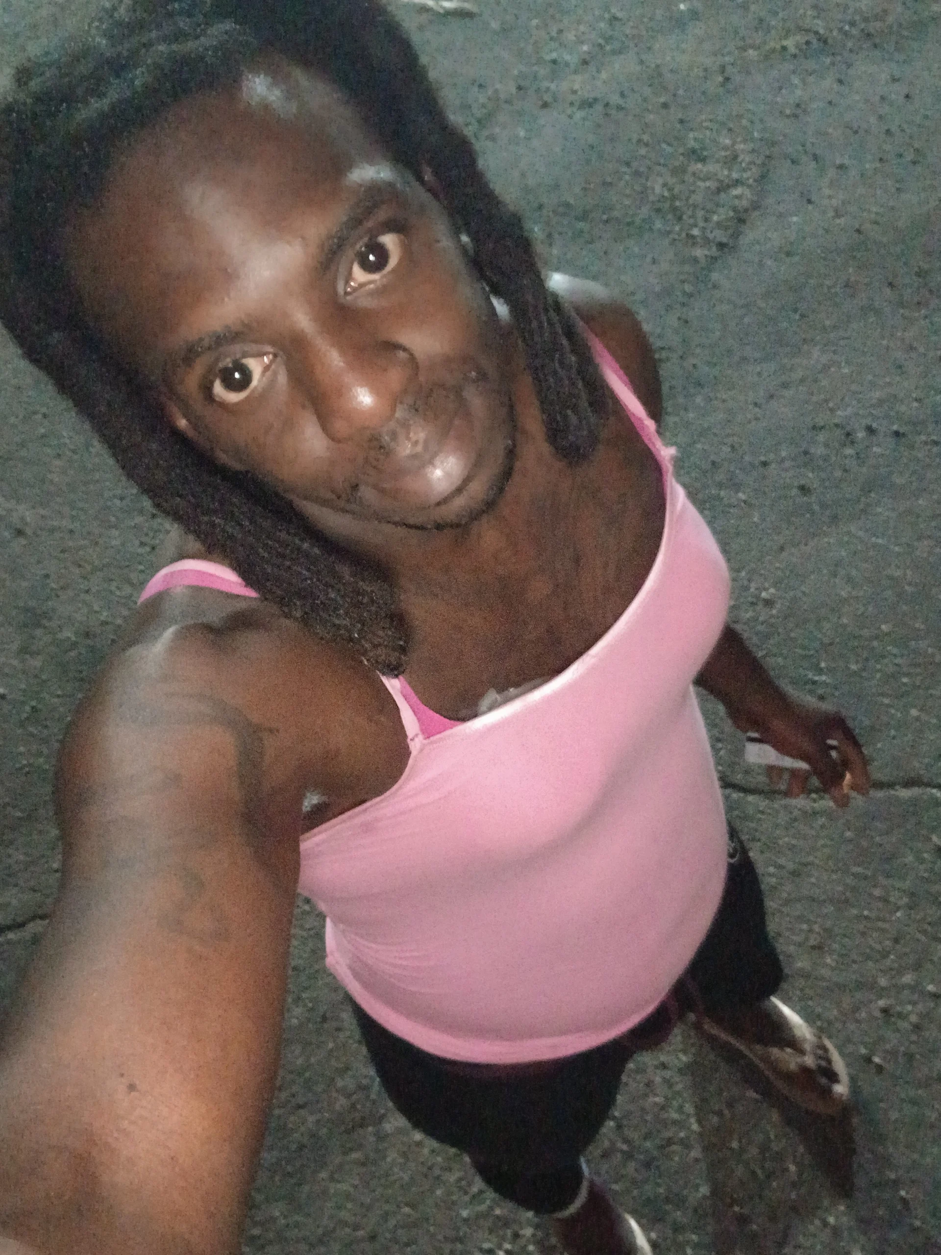 XXX Porn Photo of Nude Neevagohard1 1