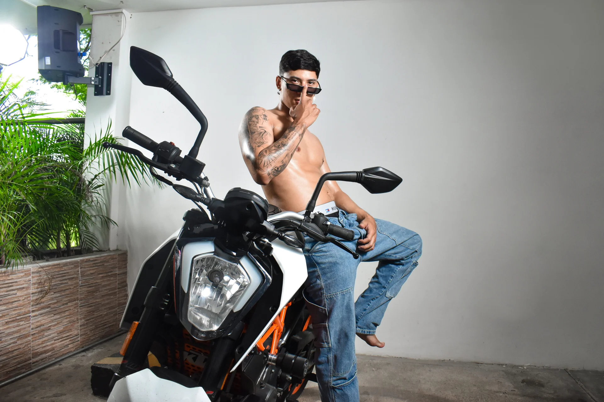 XXX Porn Photo of Nude Damian23__ 32